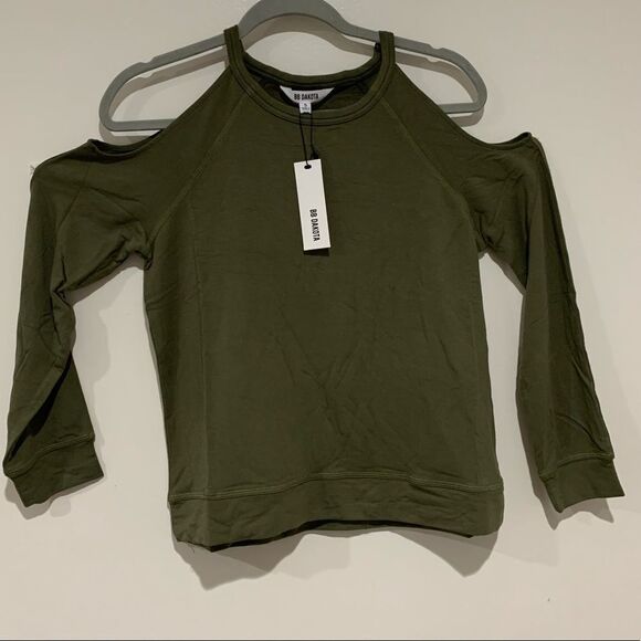 BB Dakota Cold-Shoulder Sweater (Green Small) NWT - Picture 1 of 7